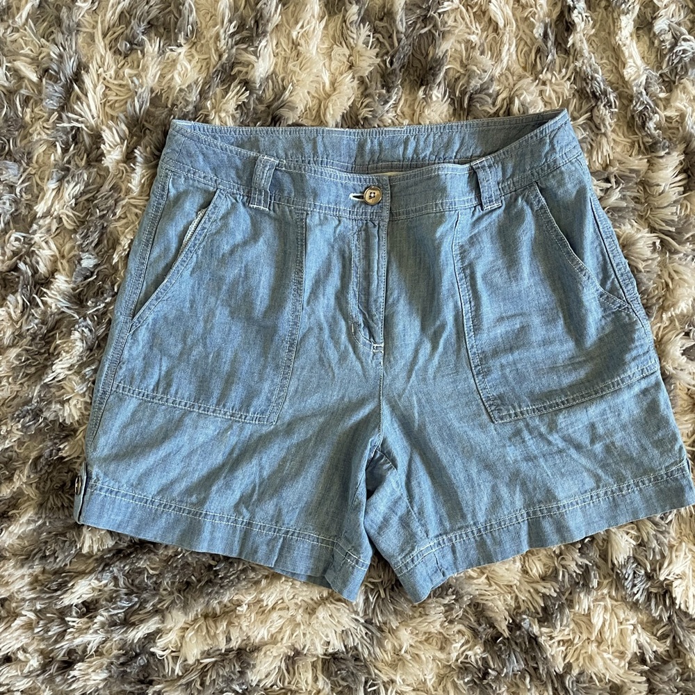 Jokes New York ladies Jean shorts light material woman’s bottoms size 8